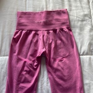 NVGTN leggings